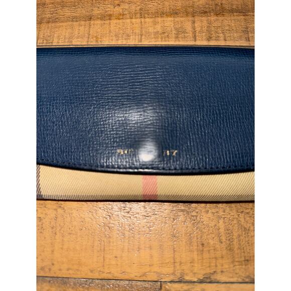 BURBERRY Calfskin House Check Porter Continental Wallet Navy Blue - Picture 2 of 14